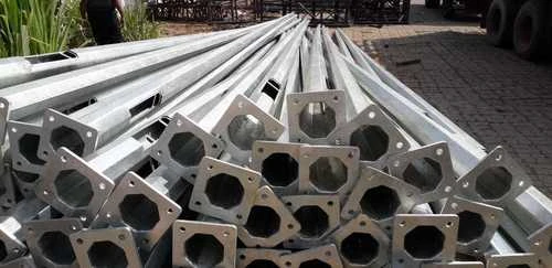 Octagonal hot-dip galvanized street light poles for road lighting projects