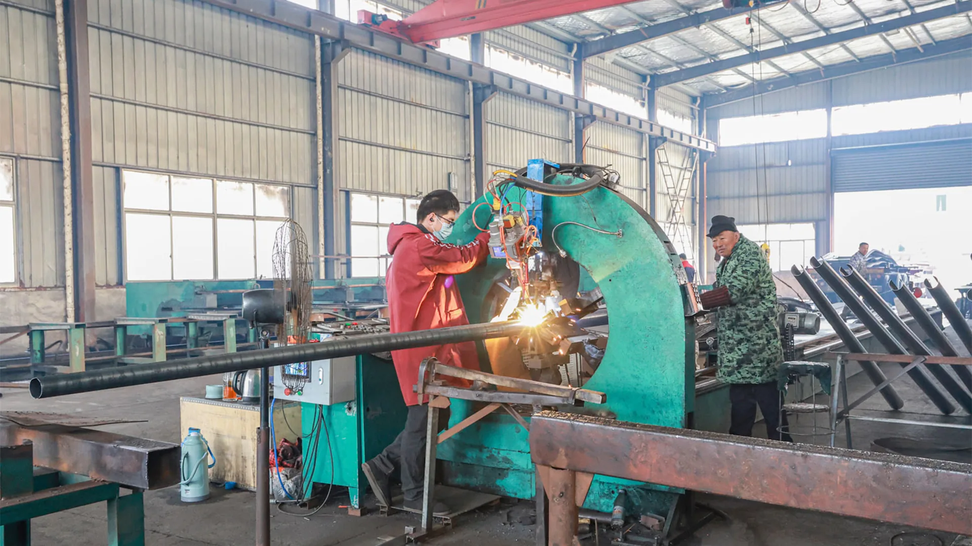 Lighting pole welding production for pole bracket and mounting structure coordination
