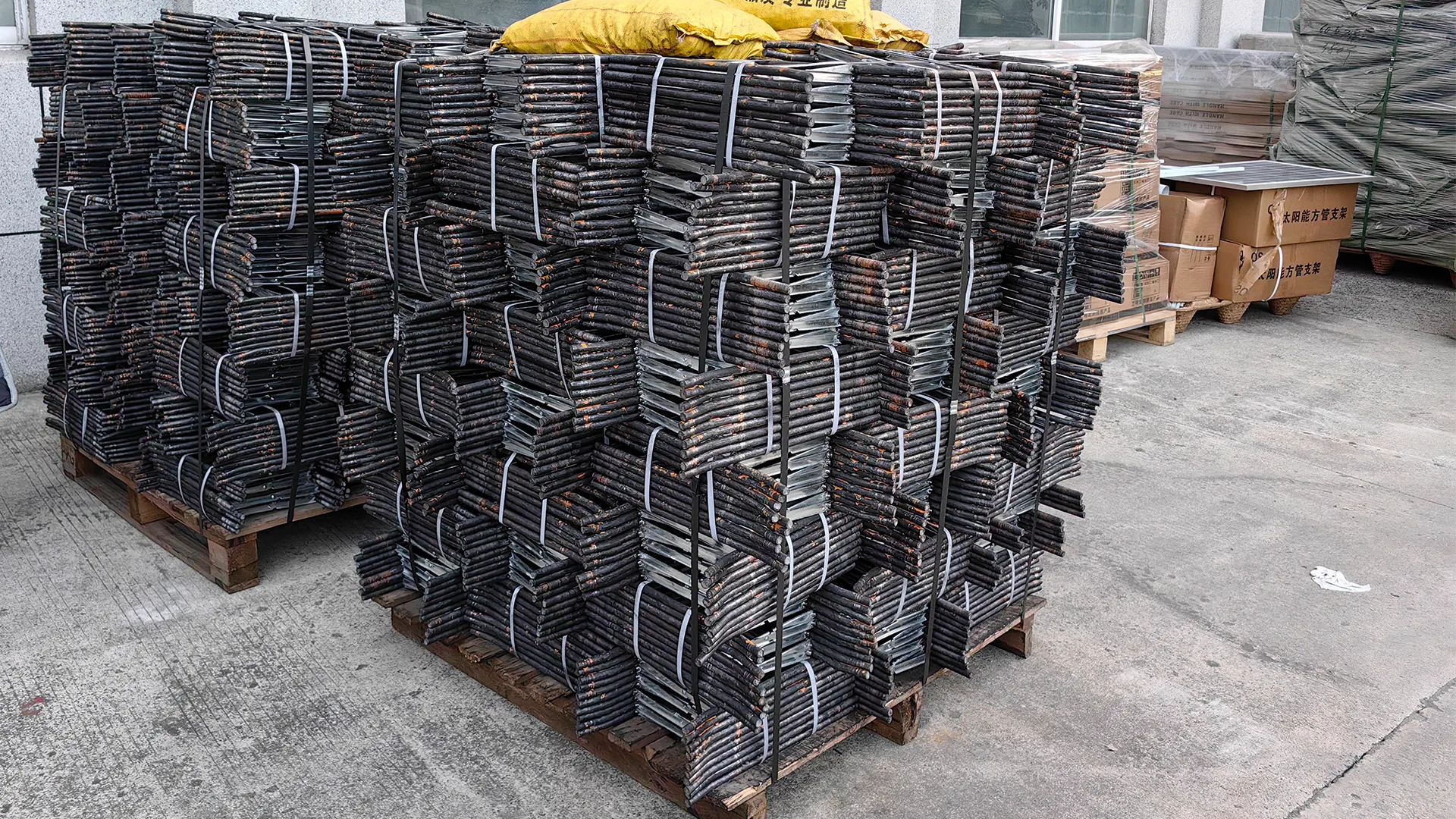 Sunlurio palletized accessory bracket packing for project supply