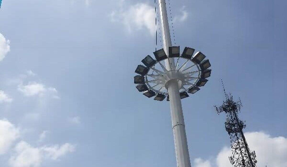 High mast light-- case1