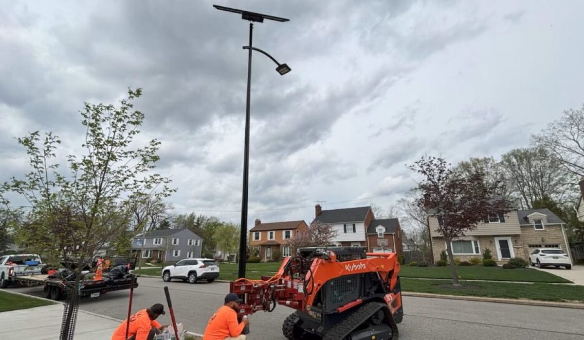 beachwood-ohio-solar-street-light-installation-936x624